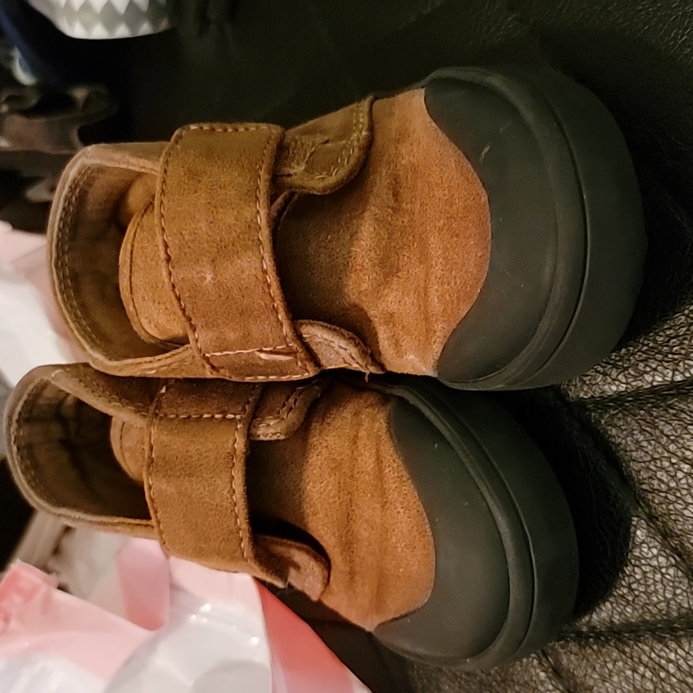 Old navy brown boots